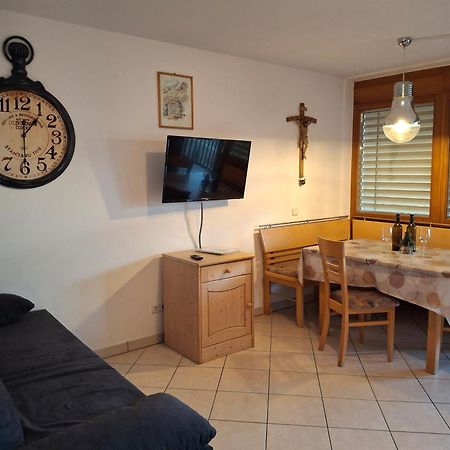 Bertoldihof Apartment Cortaccia Bagian luar foto