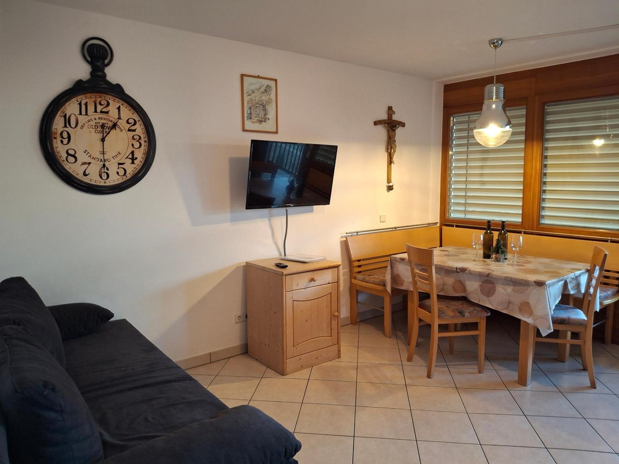 Bertoldihof Apartment Cortaccia Bagian luar foto
